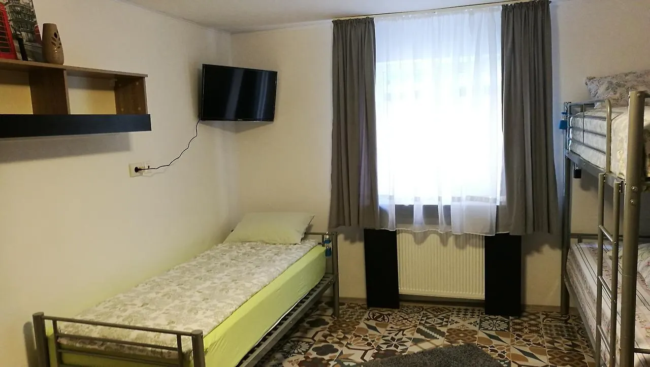 Hostel Tiberius Boekarest